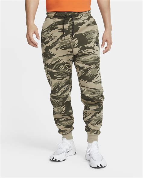 nike jogginganzug herren camouflage|Amazon.com: Nike Camo Joggers.